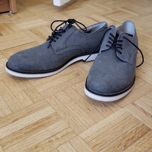 Men's dress shoes